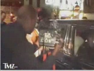 Jay-Z & Beyonce in Paparazzi Crush [Sept. 06]