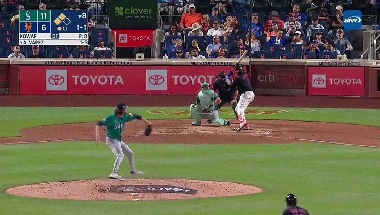 Francisco Álvarez pega jonrón de tres carreras