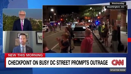 Crowd in DC outraged by federal law enforcement presence as cars stopped on busy street