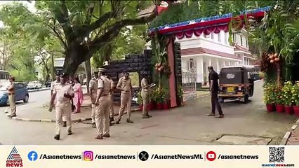 മുഖ്യമന്ത്രിയുടെ അറ്റ് ഹോം ബഹിഷ്കരണത്തില്‍ രാജ്ഭവന് കടുത്ത അതൃപ്‌തി