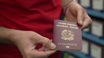 La realizzazione del passaporto: da Foggia a Roma, ecco come nasce il documento più prezioso