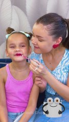 When mom’s jam turns into a makeup disaster! 🎶💋🤣 #funny #momlife