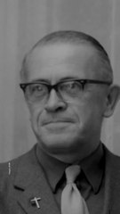 Un prêtre ouvertement homosexuel en 1973 témoigne auprès de la télévision belge. Une archive aussi rare qu’intéressante, qui offre du recul sur la vision de l’homosexualité à cette époque.