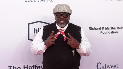 Cedric The Entertainer attends the "Harold and Carole Pump Foundation 25th Anniversary Celebrity Dinner" red carpet in Los Angeles