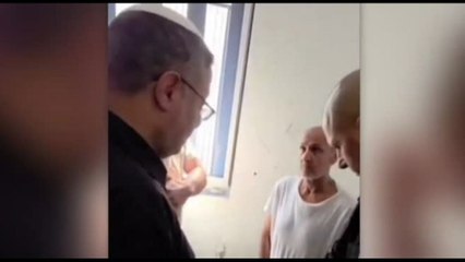 Il video di Ben-Gvir in cella da Barghouti, il figlio: sono scioccato