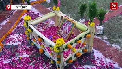 श्री कृष्ण राधा ने किया 100 करोड़ के गहनों का श्रृंगार, दर्शन पाने को टूटे श्रद्धालु