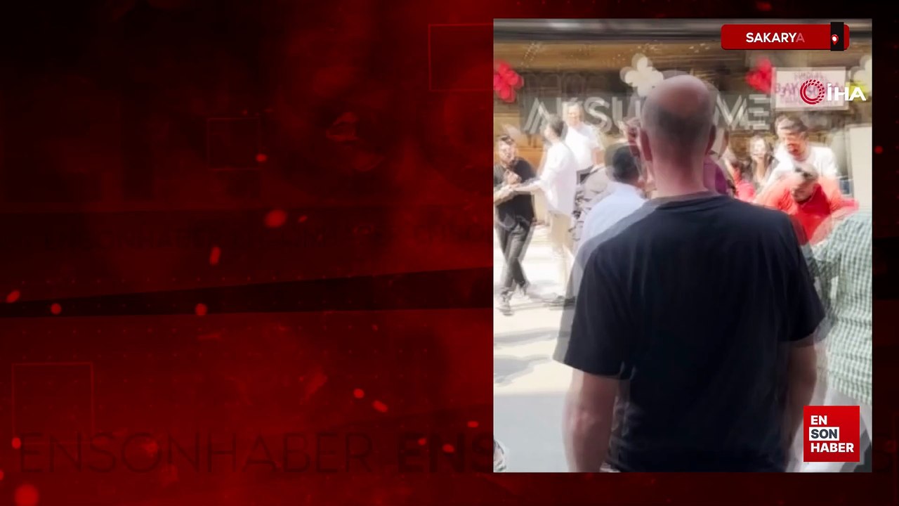 Sakarya'da cadde ortası bir anda boks ringine döndü