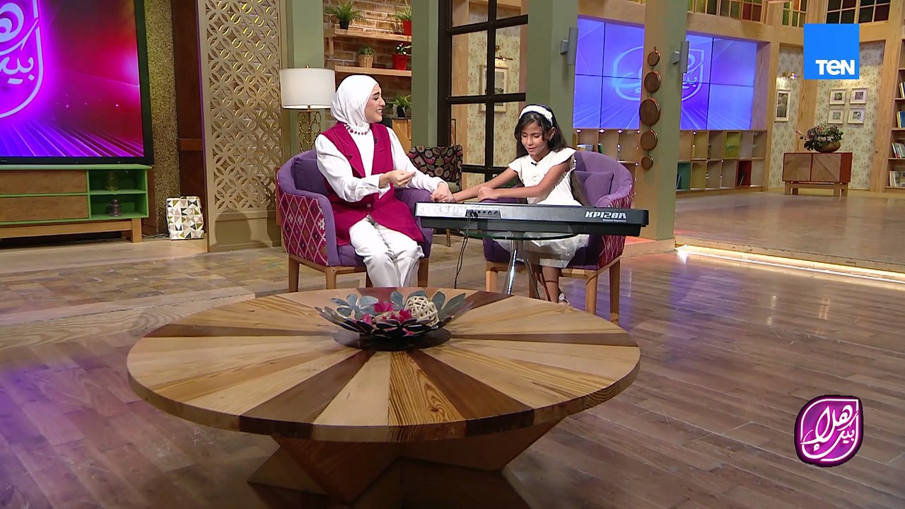 المعجزة ميركل تتحدى الظلام بالموسيقى | هلا بيك مع هلا رشدي الحلقة الثانية عشر