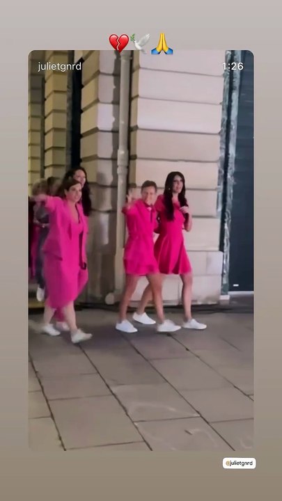 Lors du mois de sensibilisation "octobre rose", Virgilia Hess, Alice Detollenaere et Juliette Gouenard ont notamment été plus qu'impliquées, personnellement concernées par le cancer du sein.