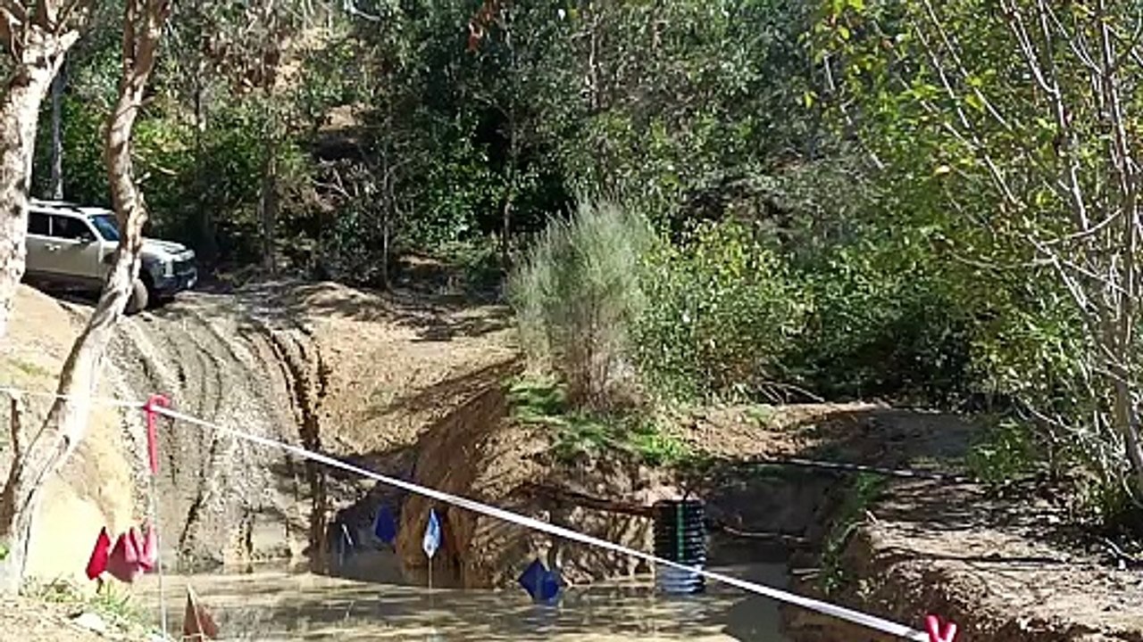 Kia Tasman X-Pro, water wading