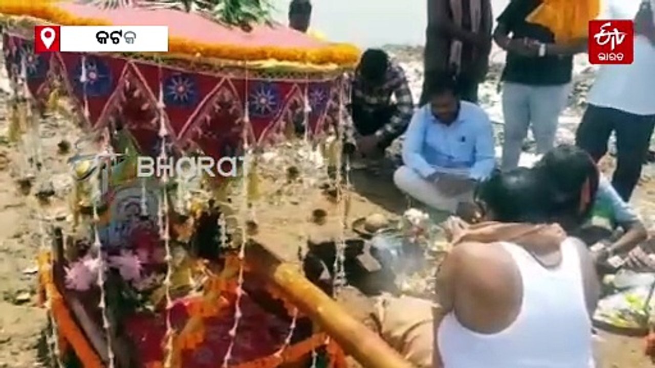 ଜନ୍ମ ନେଲେ ବିଜୁଳି କନ୍ୟା, କଟକ ଦୁର୍ଗାପୂଜା ପାଇଁ ଉଠିଲା ମାଟି