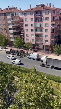 Karamürsel’de ışık ihlali can alıyordu! İki motosiklet kavşakta birbirine girdi: 2 yaralı cagdaskocaeli.com.tr/haber/25971997/karamurselde-isik-ihlali-can-aliyordu-iki-motosiklet-kavsakta-birbirine-girdi-2-yarali