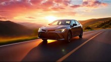 🌅🚗تويوتا كورولا 2026 – سحر القيادة على طريق الغروب✨🏞️