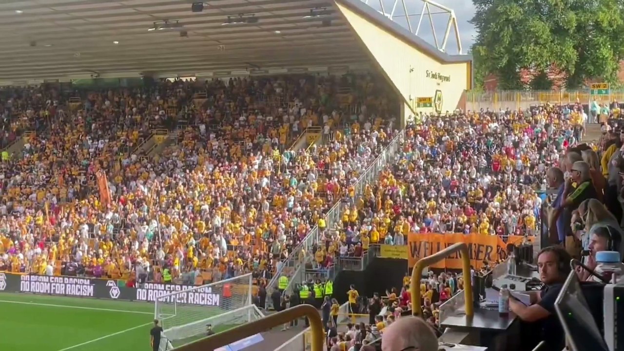 Molineux remembers Diogo Jota with video tribute and emotional minute's applause before Wolves' season opener