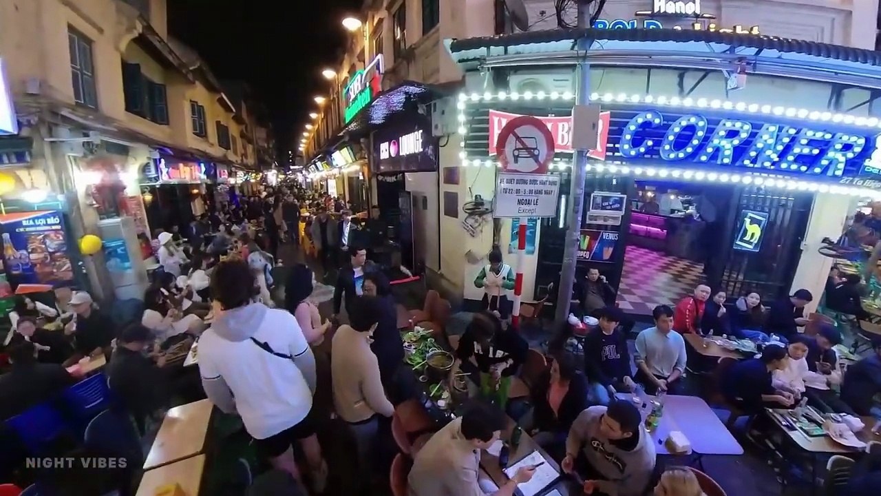 Hanoi Old Quarter Walking Tour 2025 | Street Food, Nightlife & Local Culture