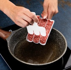 making meatballs just got way easier with this cool kitchen gadget! 🥩👌 #FYP #5MinuteCraft #5MinutesGadget #Gadget #Recommendations