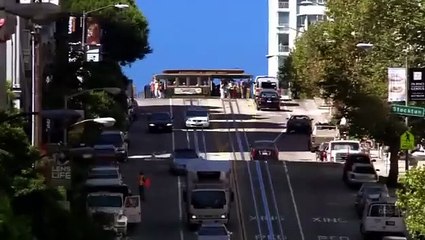 WMC_-_Season_1_Episode_4_-_Grannies,_Guns_and_Love_Mints(360p).mp4