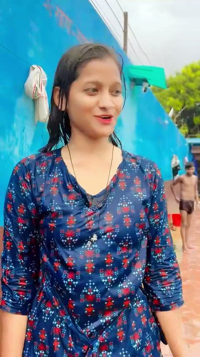 All of us Indian people having fun in the rain ☔🌧️ बारिश में मै और मेरे दोस्त मस्ती करते हुए #barish #enjoy