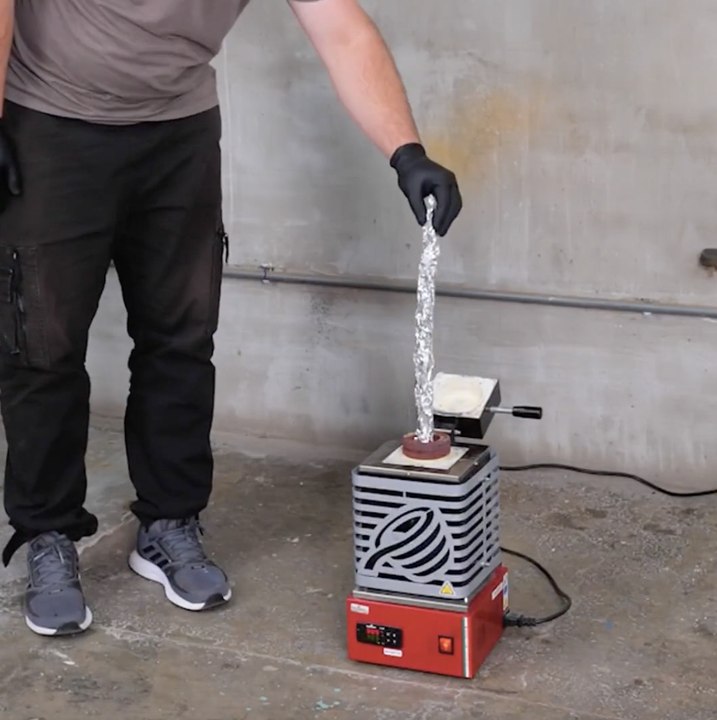 Foil Magic! Can You Really Turn It Into Spray Paint?