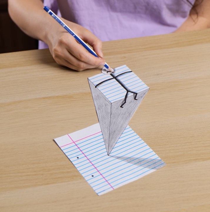 Brain Bender Alert!  Unreal 3D Art Hack 🖌️