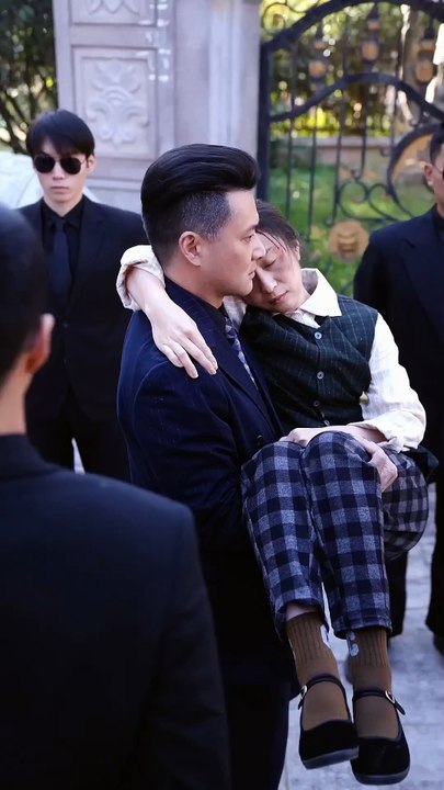 Billionaire Help A Rural Girl Escape Forced Marriage! Unexpect She’s Her Daughter Lost For 20 Years!