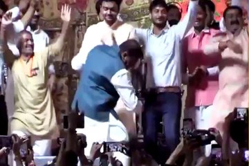 मंच पर पूर्व मंत्री भूपेंद्र सिंह का जबरस्त डांस