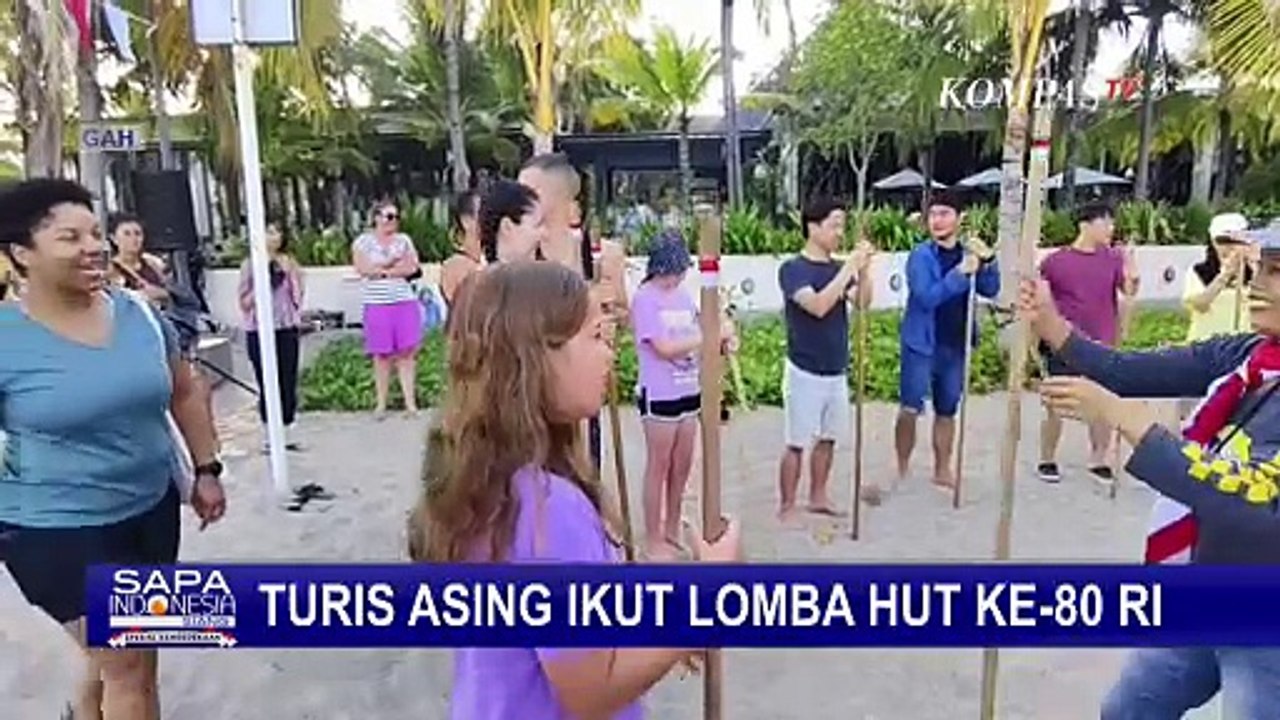 Lomba HUT ke-80 RI Siswa Rias Guru Dengan Mata Tertutup | SAPA SIANG