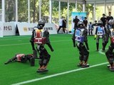 Tanz, Fußball und viele Stürze: Olympia für Roboter