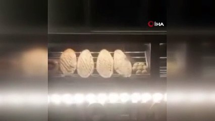 Elazığ’da fırın tezgahında fare skandalı! O anlar cep telefonu kamerasında