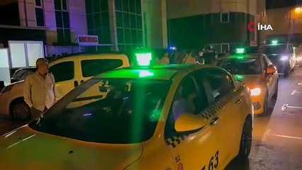 Taksici direksiyon başında öldürüldü, meslektaşları sokağa döküldü