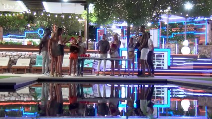 Sexy Beer Pong Love Island 2017