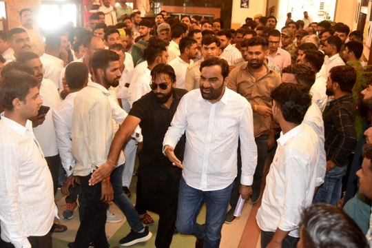 'वोट चोरी' मुद्दे पर हनुमान बेनीवाल के निशाने पर भजनलाल शर्मा, SI भर्ती पर दी राजधानी घेराव की चेतावनी