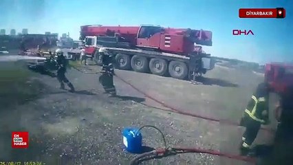 Diyarbakır’da tonlarca kauçuk ve zemin yapıştırıcısı yandı