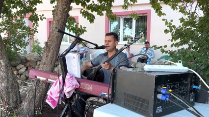 Adem Kılıç Gelme Mezarıma Canlı