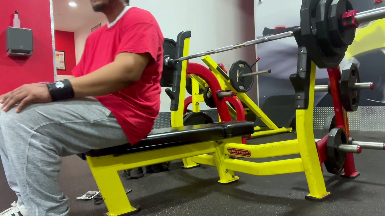 FLAT BENCH PRESS BARBELL FROM AUGUST 13, 2025