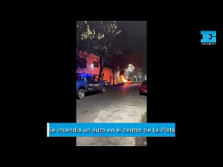 Se incendia un auto en el centro de La Plata