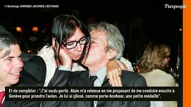 Alain Delon proche d'une chanteuse française : ce cadeau qu'elle lui a fait, elle s'en souvient comme si c'était hier