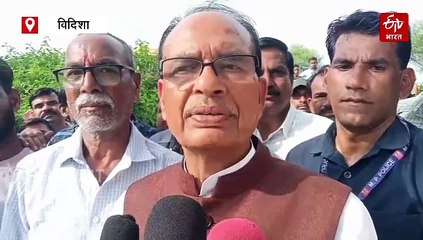 सियासत में नेता और खेतों में किसान, शिवराज सिंह की शिमला मिर्च मचाएगी धूम