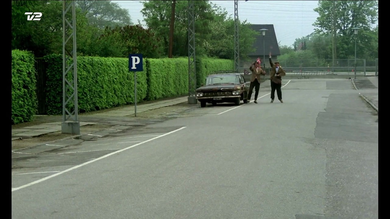 Se traileren for 'Olsen-Banden ser rødt' - Søndag 21.00 | En god film uden afbrydelser og lang version i 2018 - TV2