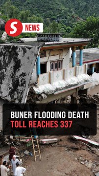 Relatives collect bodies from morgue in Buner as flooding death toll hits 337