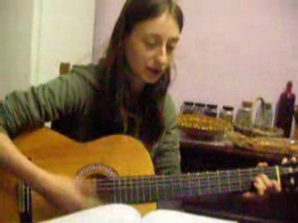 Carole on the gratte