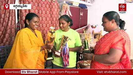 ఆర్థిక కష్టాలు ఎదురైనా బెదరలేదు - పవర్‌ లిఫ్టింగ్‌లో తిరుపతమ్మ సత్తా