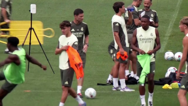 Último entrenamiento del Real Madrid antes del debut en liga contra Osasuna