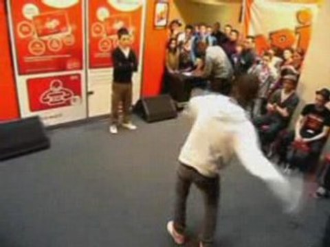 Smdb au virgin megastore de bordeaux avec la electro fluo