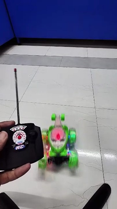 Unboxing and Review of Rotating Rolling Rechargeable Car Toy Comes with USB Charging Cable,Power Source