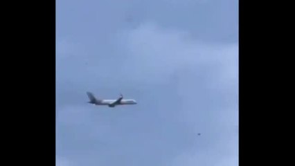 Fiamme sul Corfù-Düsseldorf, il volo costretto a un atterraggio d'emergenza a Brindisi: terrore a bordo, salvi i 273 passeggeri