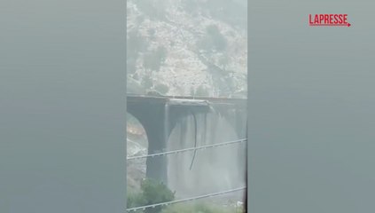 Catania, crollo sul Ponte San Giuliano a Randazzo: le immagini del cedimento