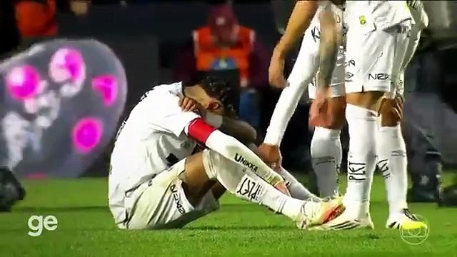 El desconsolado llanto de Neymar tras la goleada