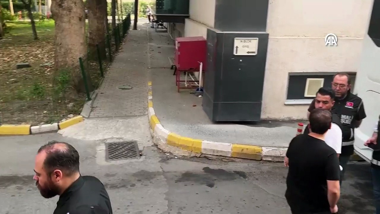 İBB'ye yönelik yolsuzluk soruşturmasında gözaltına alınan şüpheliler adliyeye sevk edildi