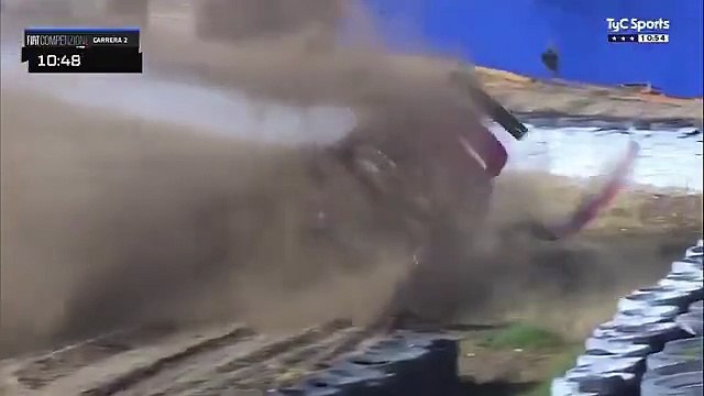Juan Ignacio Álvarez protagonizó un accidente terrible durante la final de la Fiat Competizione en General Roca